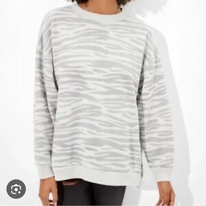 American Eagle Oversized Crewneck Sweatshirt